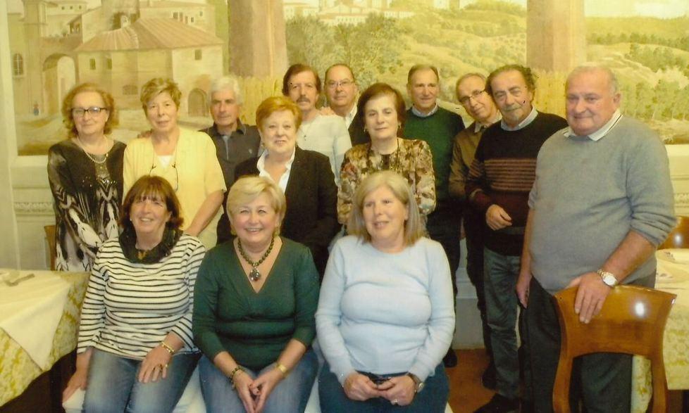Gli ex compagni di scuola spengono 70 candeline