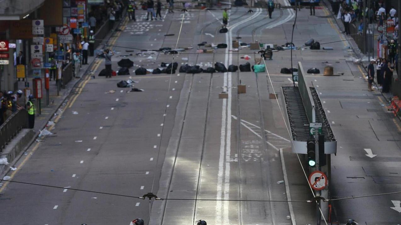 Guerriglia a Hong Kong, il racconto di un sassarese: «Qua è il caos» 