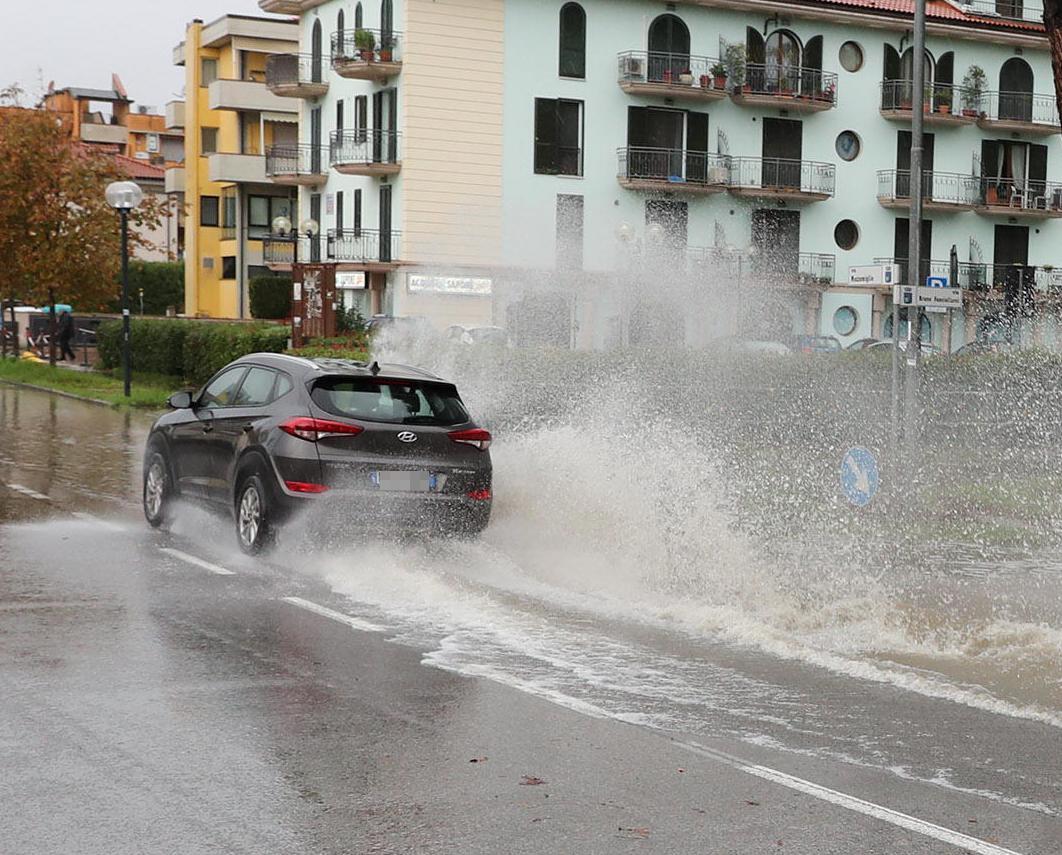 Allerta meteo: scuole chiuse a Piombino, Campiglia e San Vincenzo