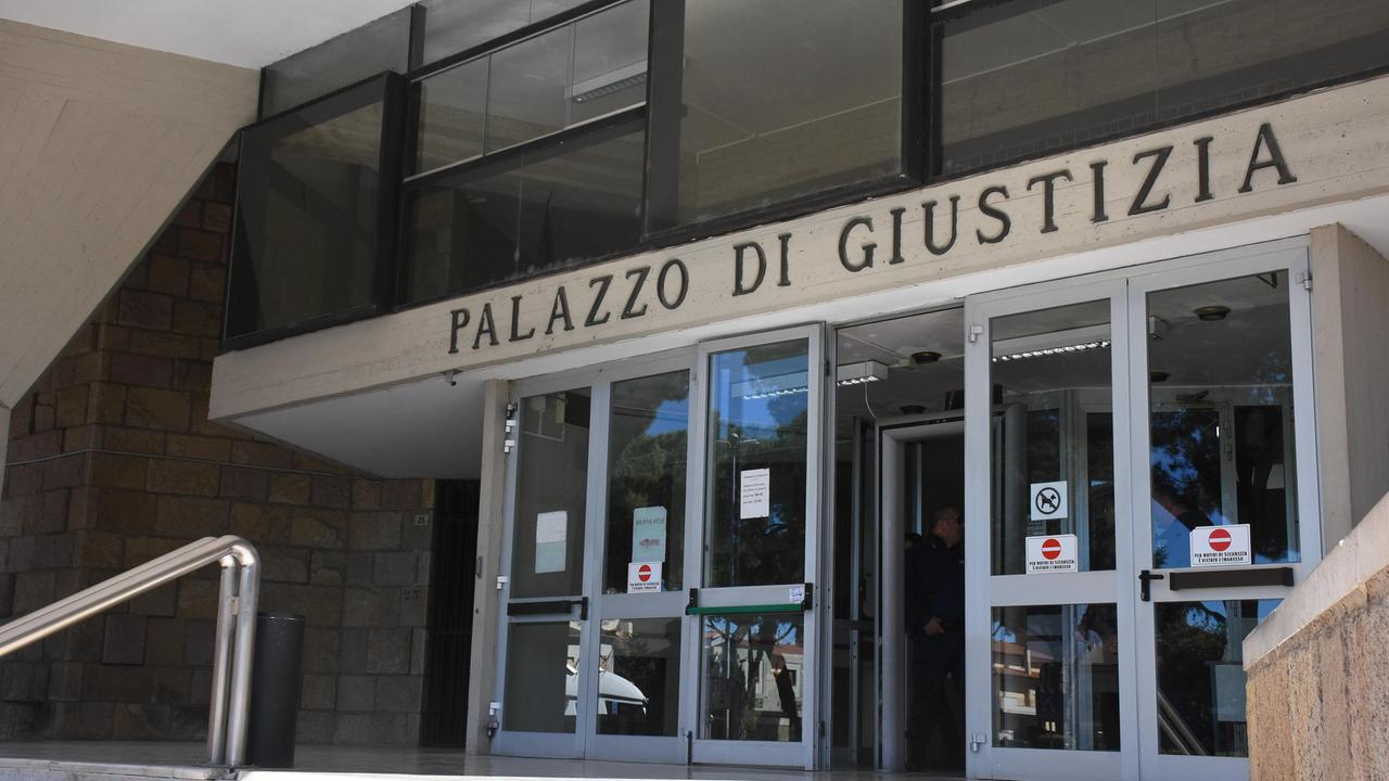 Il tribunale di Grosseto (foto Agenzia Bf)