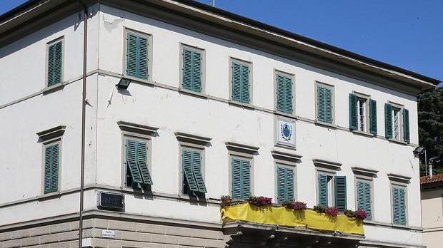 Il Palazzo comunale in piazza Berni a Lamporecchio