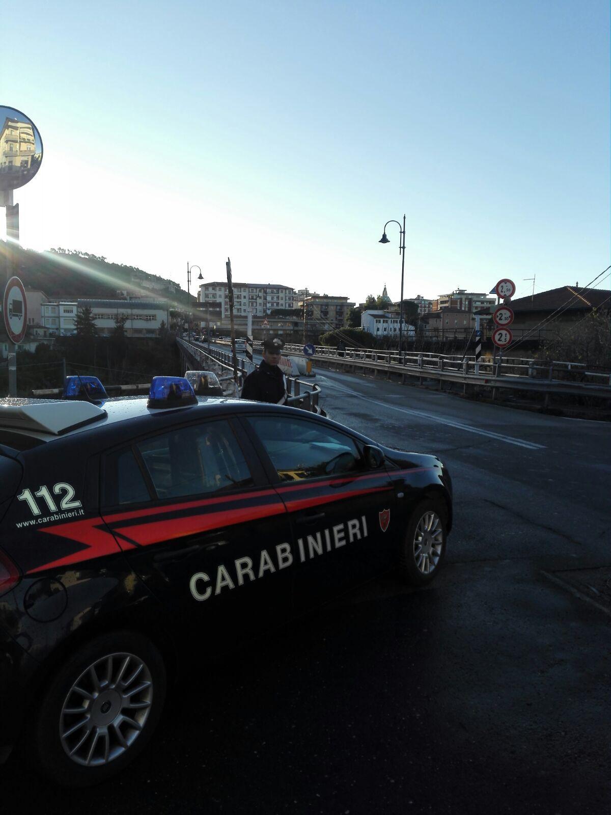 Maltrattava i genitori per farsi dare i soldi, in carcere 24enne