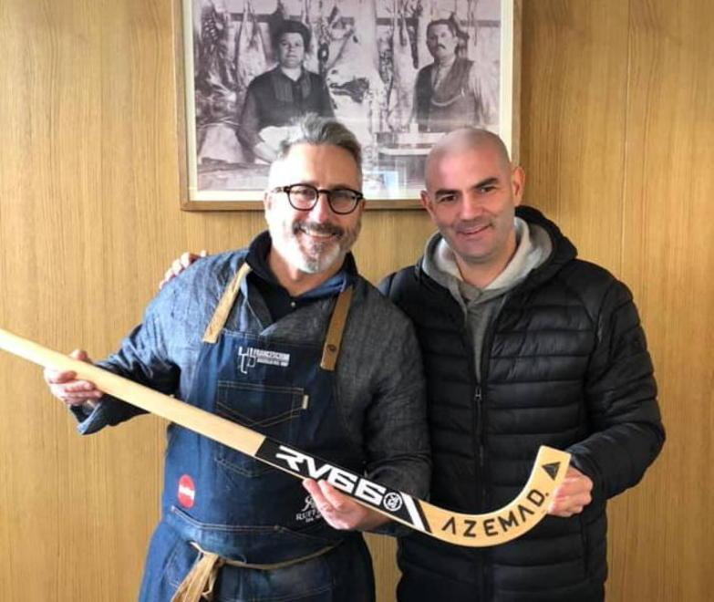 «Un cuore a rotelle», ovvero quando i cimeli dei campioni dell’hockey aiutano la solidarietà