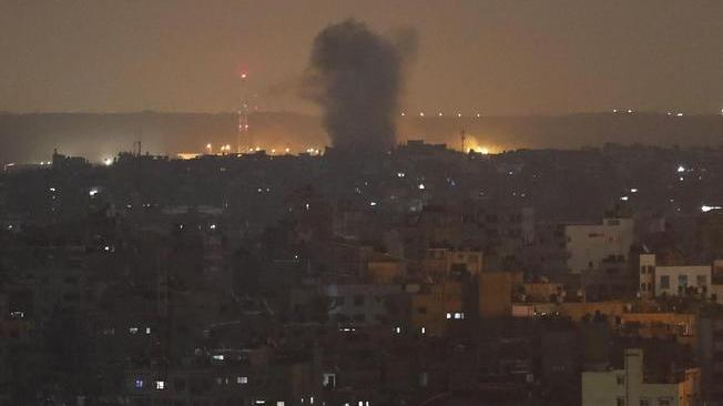 Gaza: raid aerei Israele dopo razzi