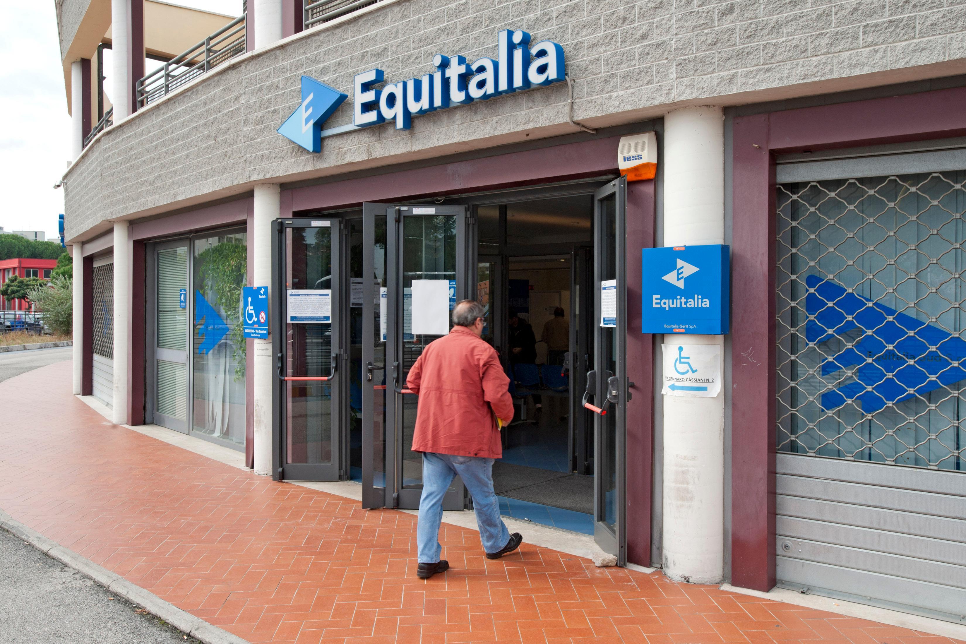 Cartella di Equitalia a un ferrarese per un debito del 1980: «Ma ho già pagato» 