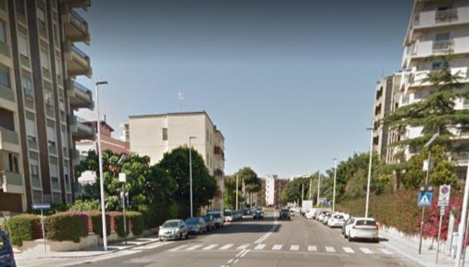 Una 69enne investita sulle strisce pedonali a Cagliari