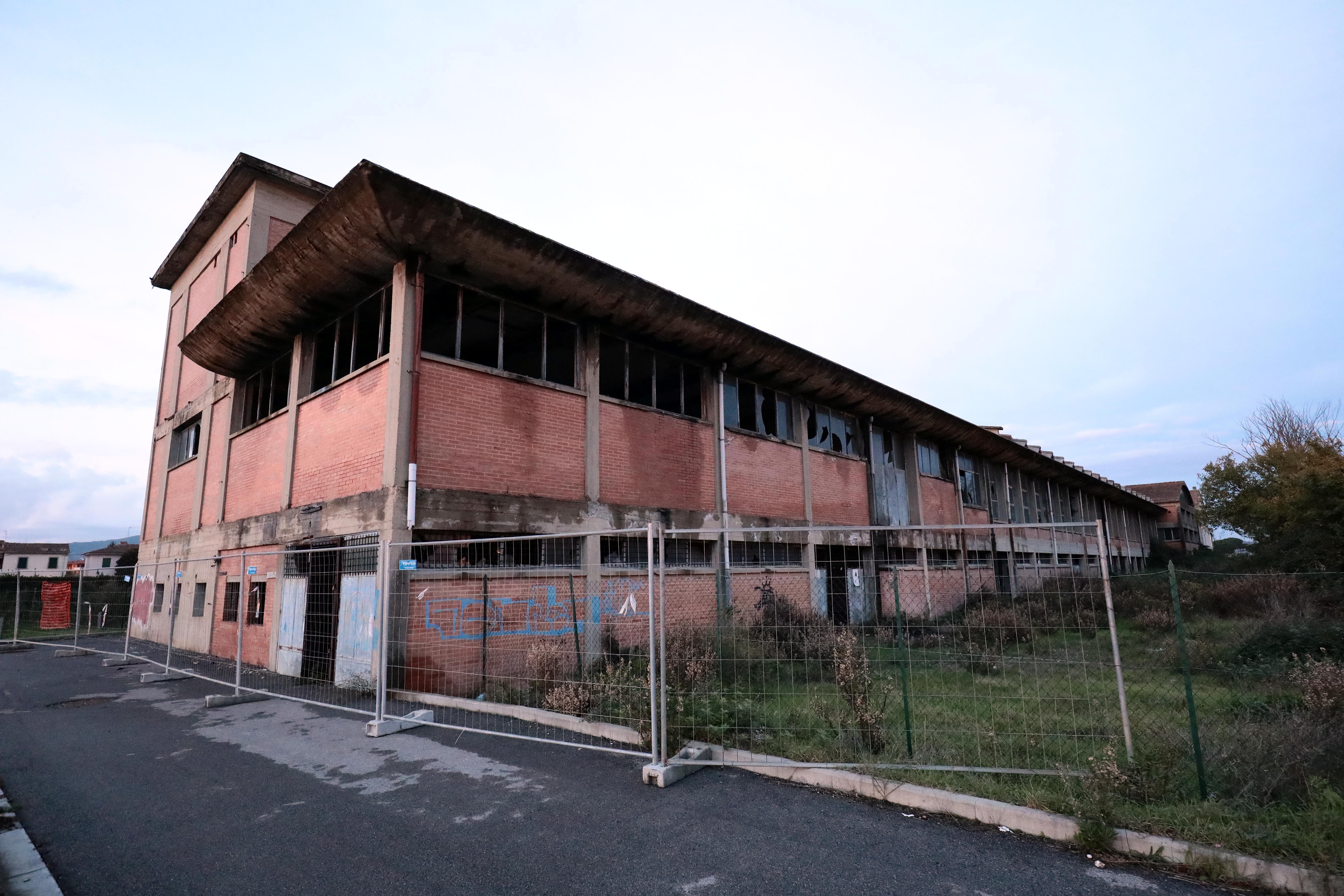 L'ex vetreria Savia (Foto Sestini)