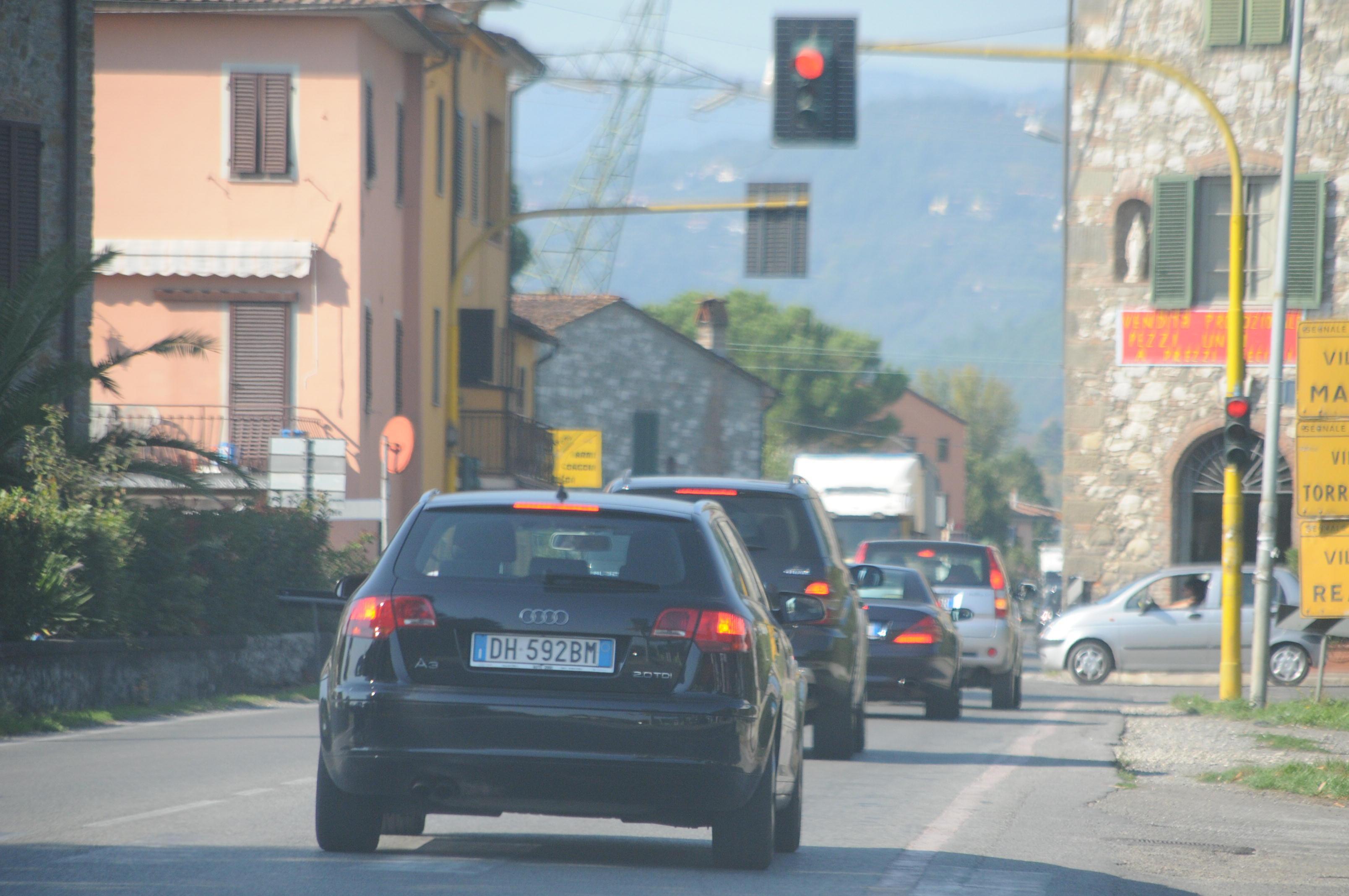 Lavori per fognature a acquedotto, uno sportello in Comune