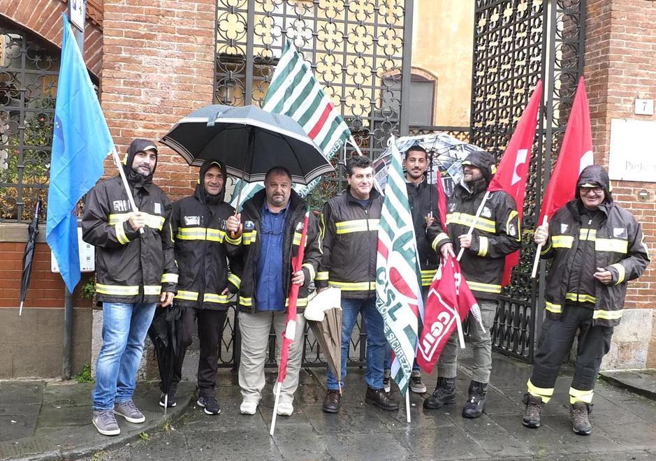 Cinque morti in otto anni tra i vigili del fuoco a causa di malattie professionali 
