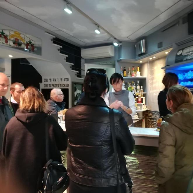 Caffè, cappuccino yogurt e cocktail e qui il sorriso è il valore aggiunto 