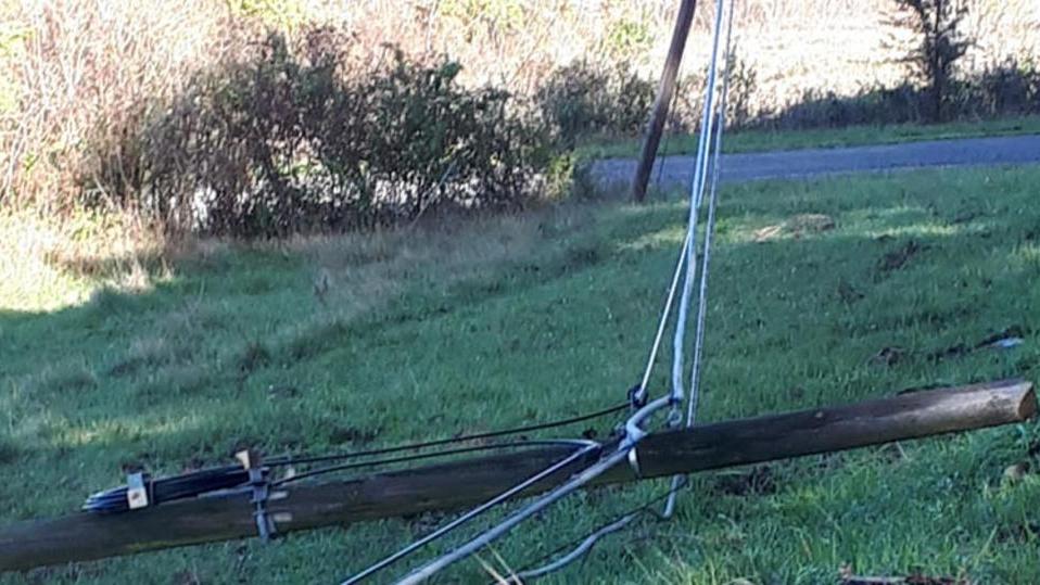 Linea Adsl pali a terra e rimedi di fortuna