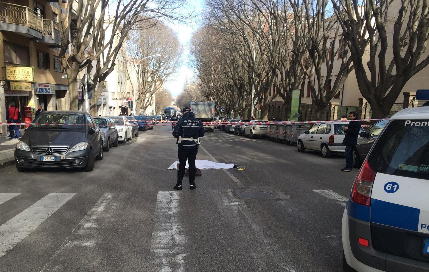 Sassari, travolta e uccisa sulle strisce: il camionista  patteggia 16 mesi 