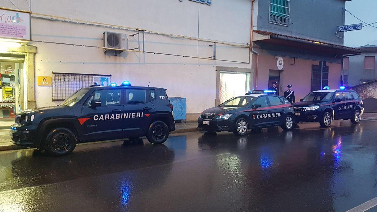 Le pattuglie dei carabinieri impegnate nei due arresti a Villamar