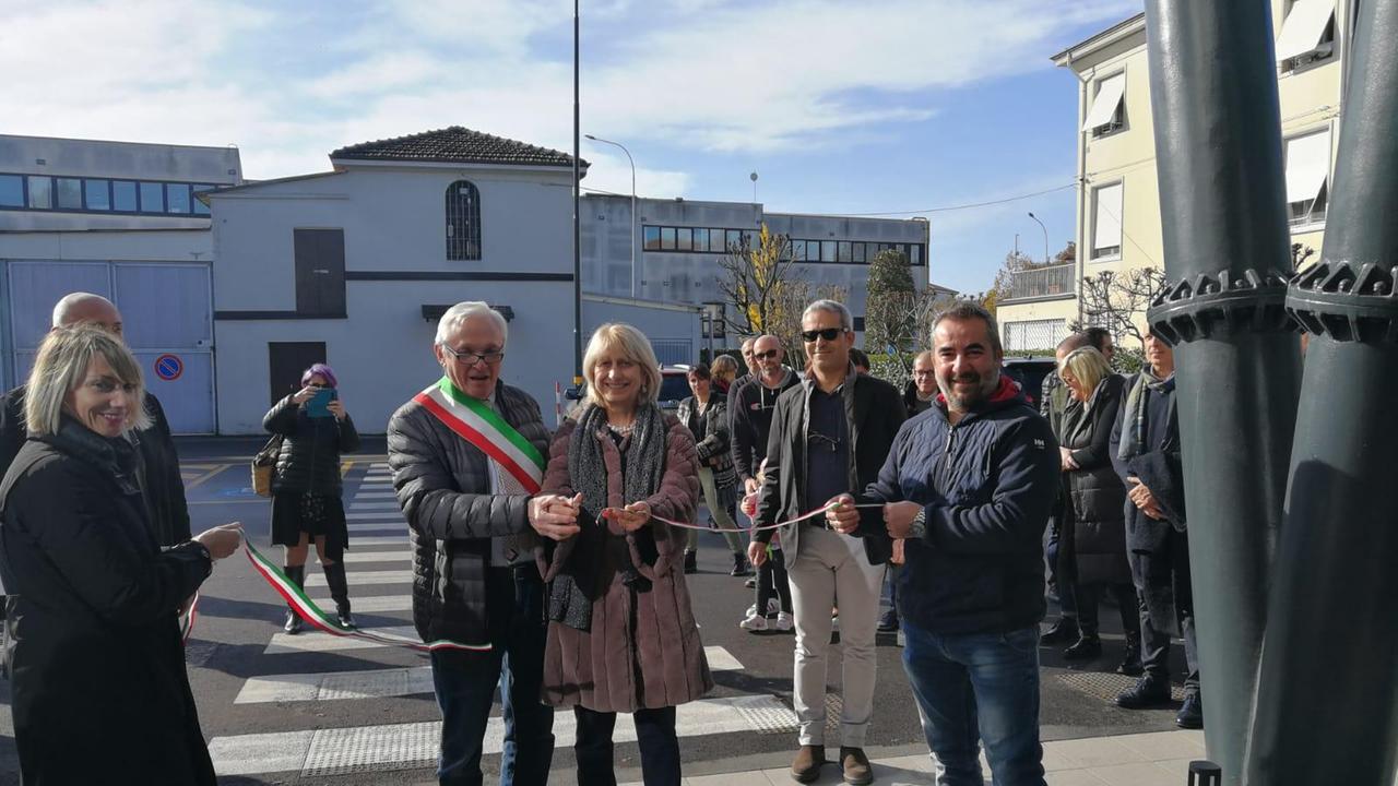 Mirandola, una nuova galleria commerciale accanto all'ex Comet