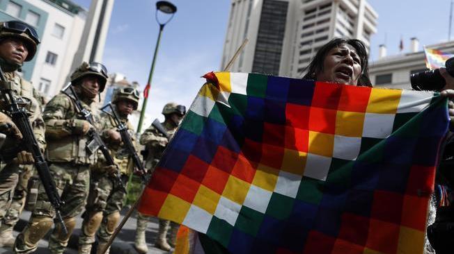Bolivia: ultimatum dei cocaleros a Anez