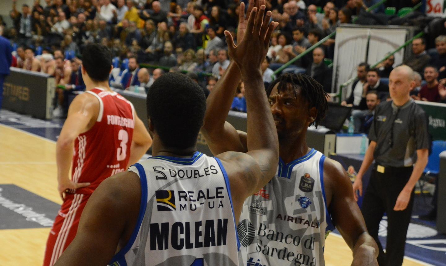 La Dinamo ruggisce ancora anche Reggio Emilia al tappeto 