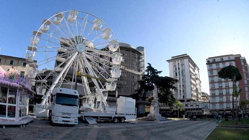 Alberti: «Una ruota non panoramica E non paga la Cosap»