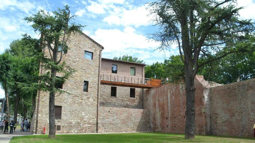 La Casa del Boia fa acqua: pozzanghere sui pavimenti e infiltrazioni dalle pareti