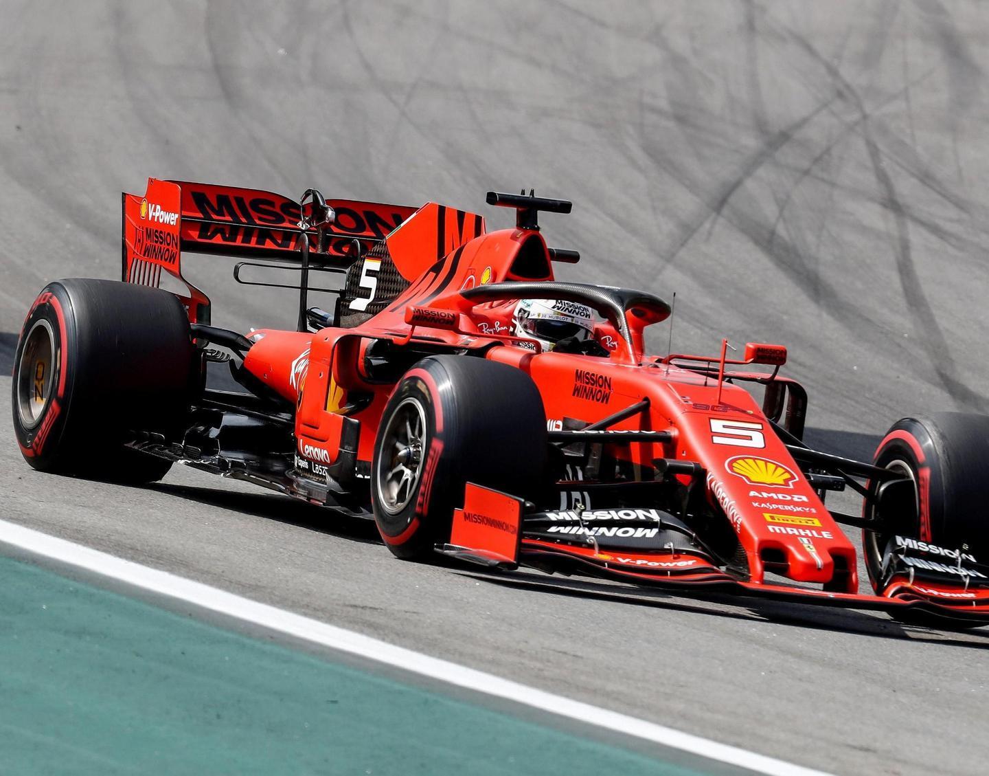 Nel giorno di Verstappen è autoscontro Ferrari 