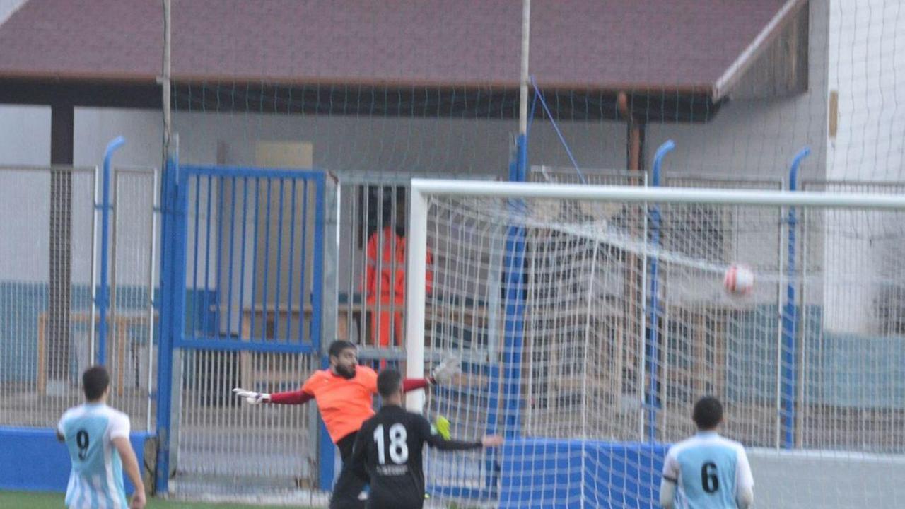 Un gol di Coco nel finale vale oro per lo Stintino