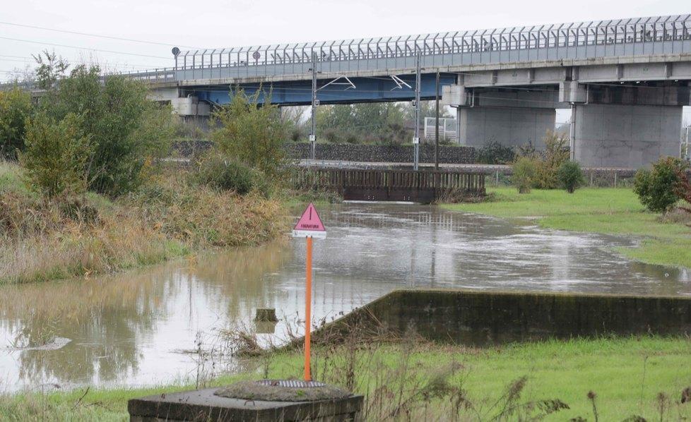 L’Enza fa paura Argini rinforzati e monitoraggio A sera la tregua 
