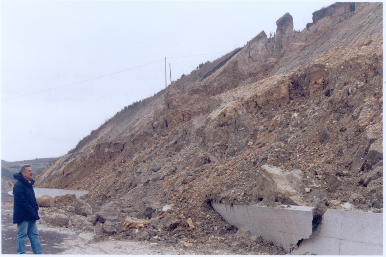 Una cava di sabbia a Ossi, immagine di repertorio