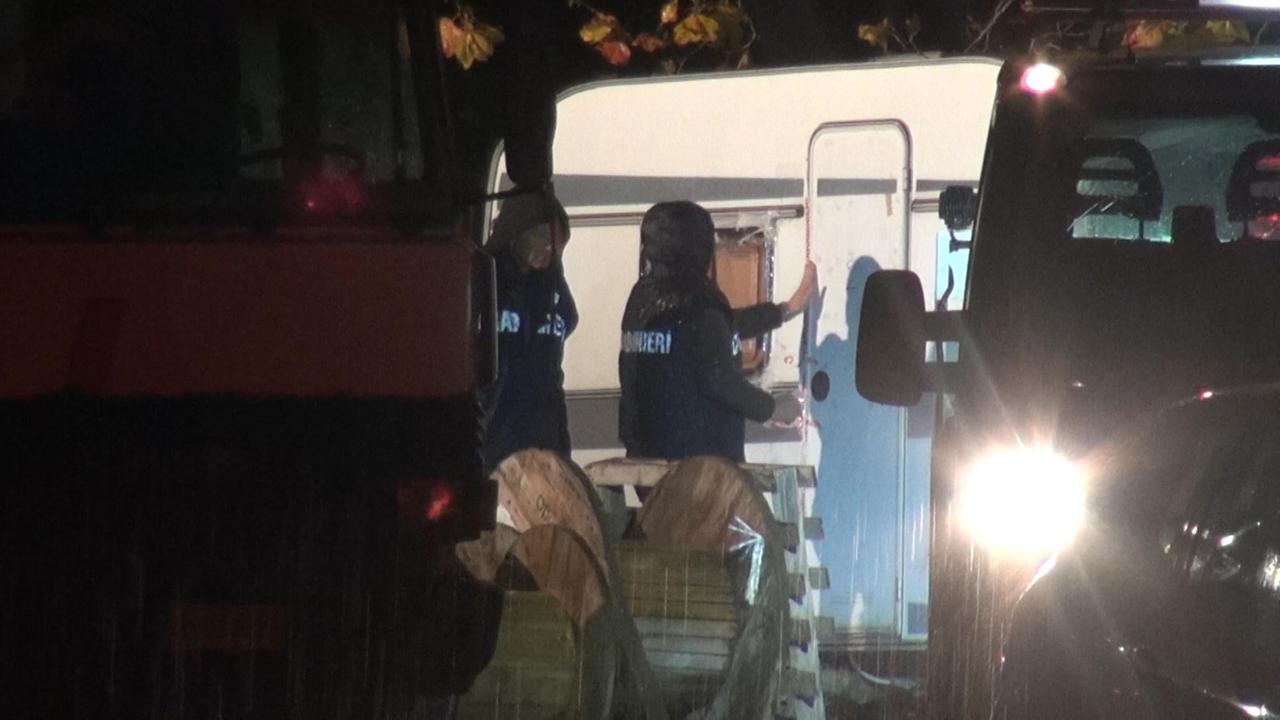 Cadavere di donna dentro la roulotte: i carabinieri indagano per omicidio