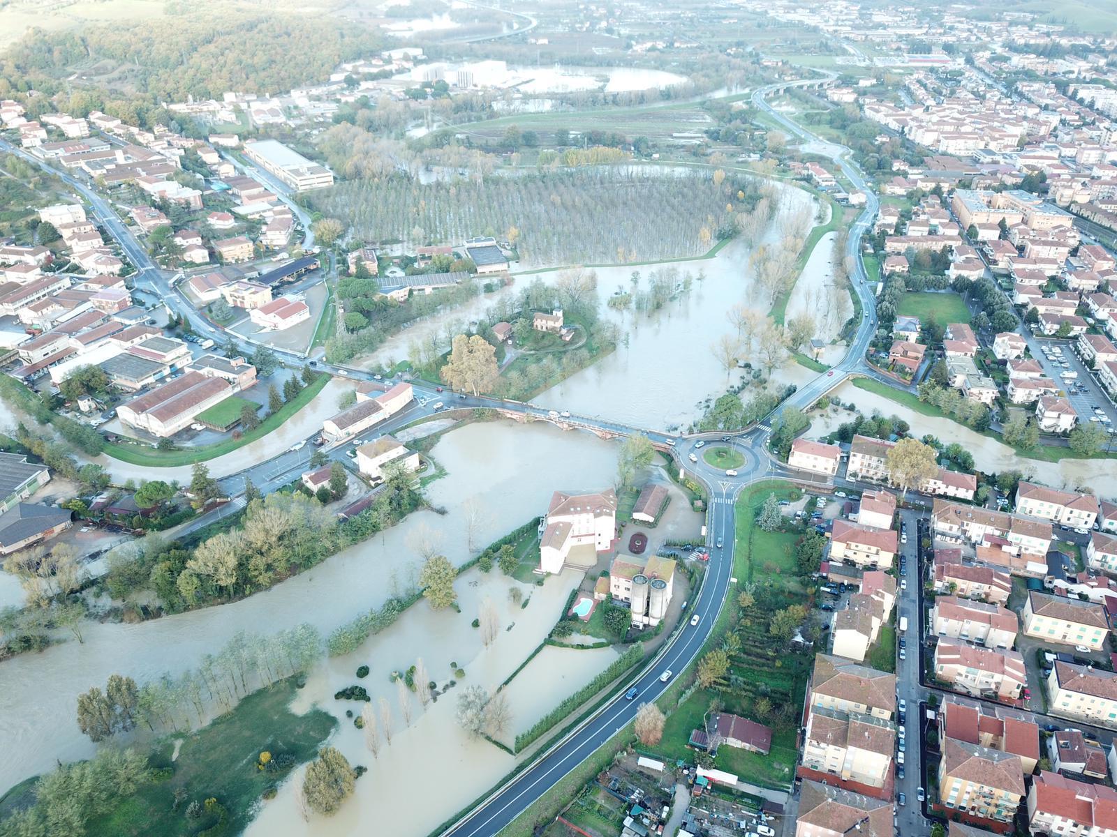 Una veduta aerea di Certaldo durante l'ondata di maltempo di domenica 17 novembre 2019
