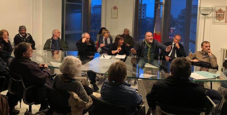 Ritorna lo spettro degli Aru e i comitati vanno dal sindaco 