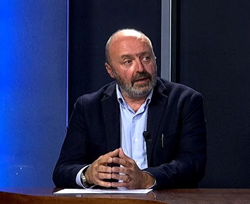 L'ingegnere Massimo Tarsi negli studi di Tv9