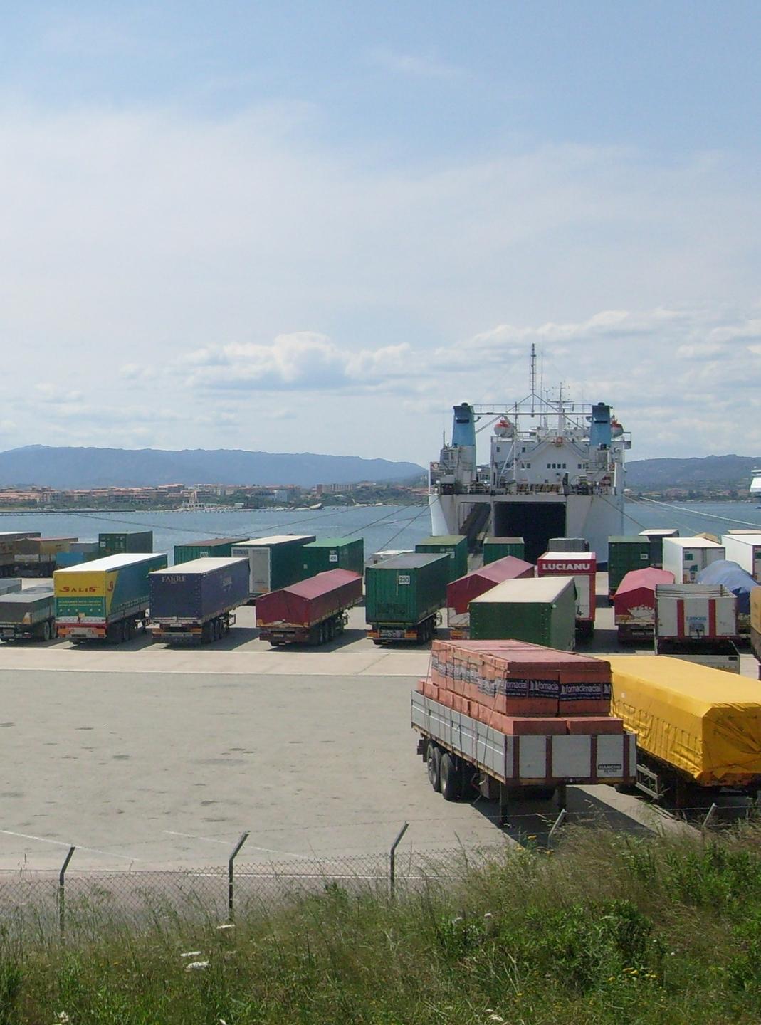 Sabbia, crisi dell’export anche i sindacati in allarme 