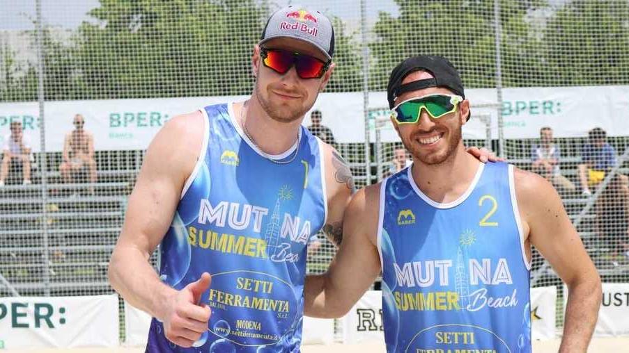 Zaytsev e Rossini i “modenesi” campioni scesi in campo tra i settemila ombrelli