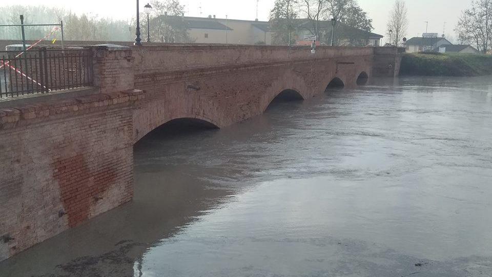 Fiumi, allerta arancione Riaperti Ponte Alto e ponte Navicello a Modena, Ponte Pioppa a S.Possidonio, ponte Motta e ponte di Concordia