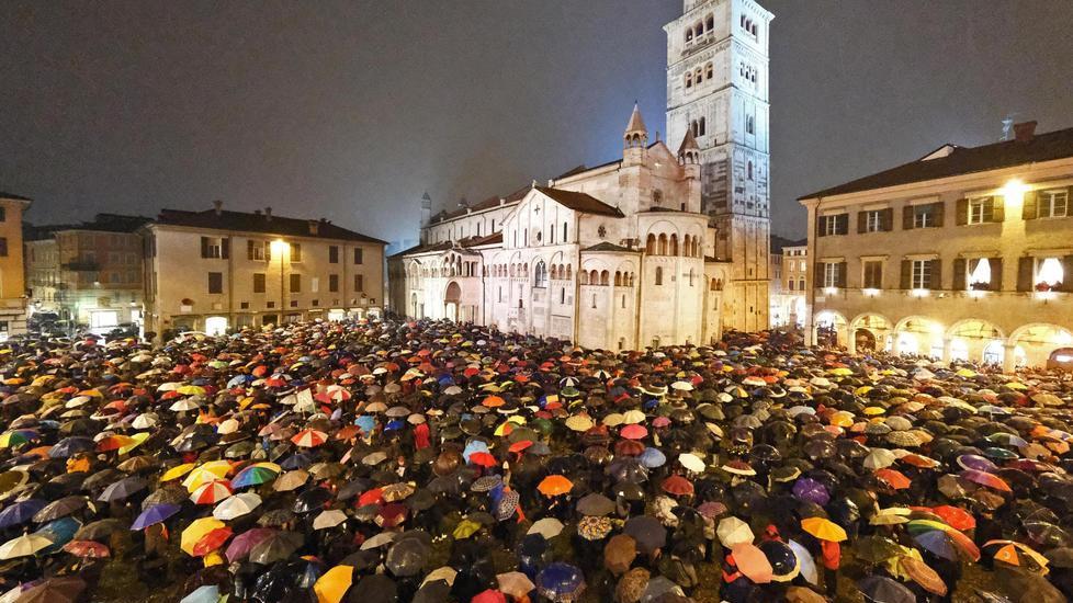 “Pisa si slega”, le sardine anti-Salvini si stanno organizzando anche in città