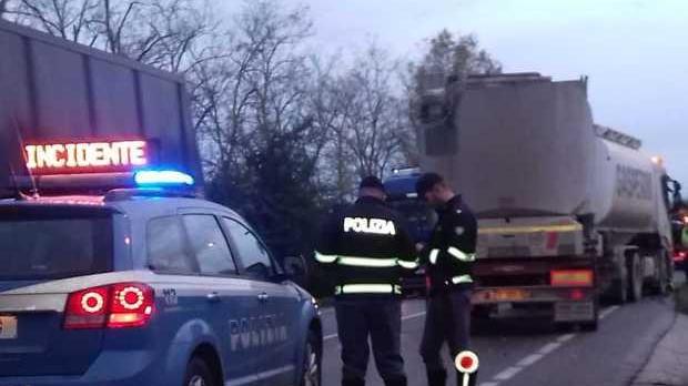 La Polstrada sulla Romea per i rilievi sull'incidente