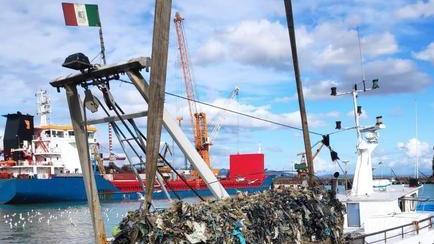 Ecoballe recuperate c’è la proposta di un indennizzo per i pescatori