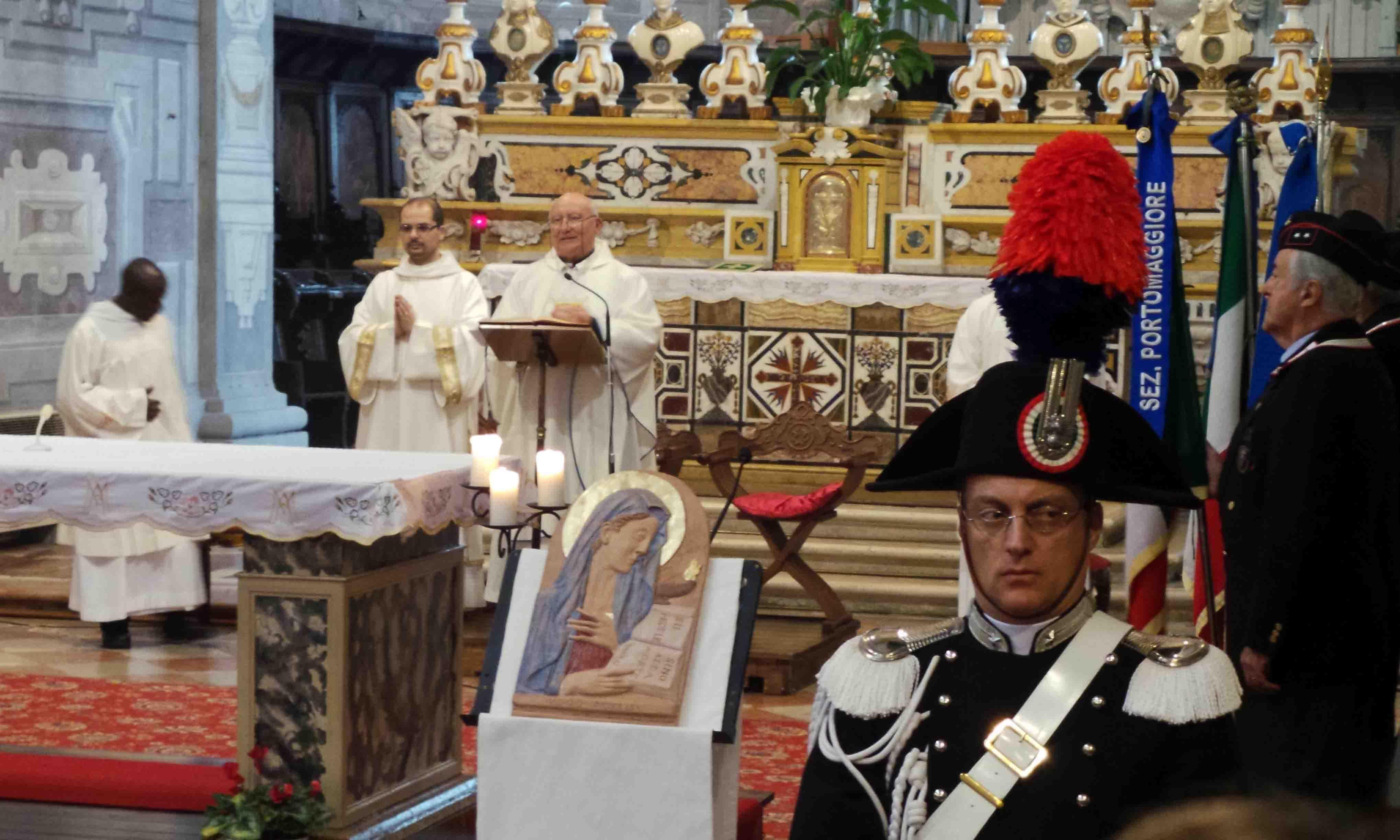 L'Arma di Ferrara festeggia la Virgo Fidelis con l'arcivescovo