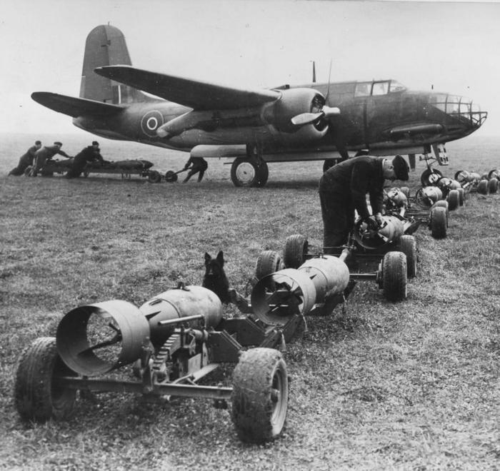 Novembre 1943, la bufera non ferma il bombardamento di due aerei della Raf 
