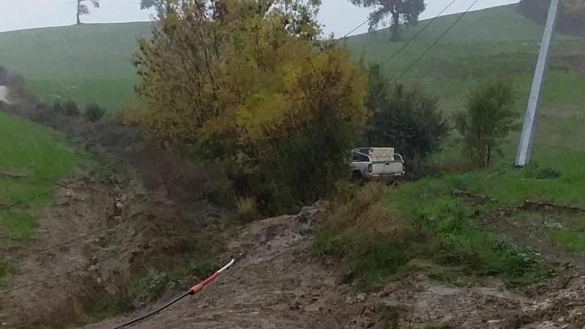 L’unica strada interrotta dal fango Podere resta isolato