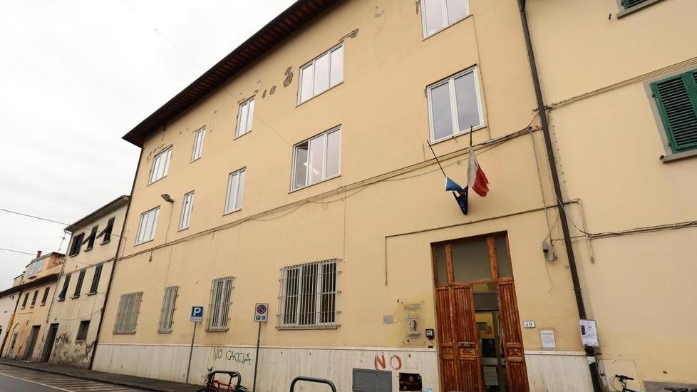 Porzione di ex ospedale e succursale di liceo