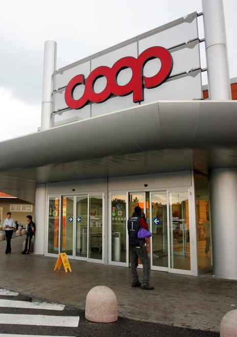 La banda dei bancomat in fuga con 50mila euro 