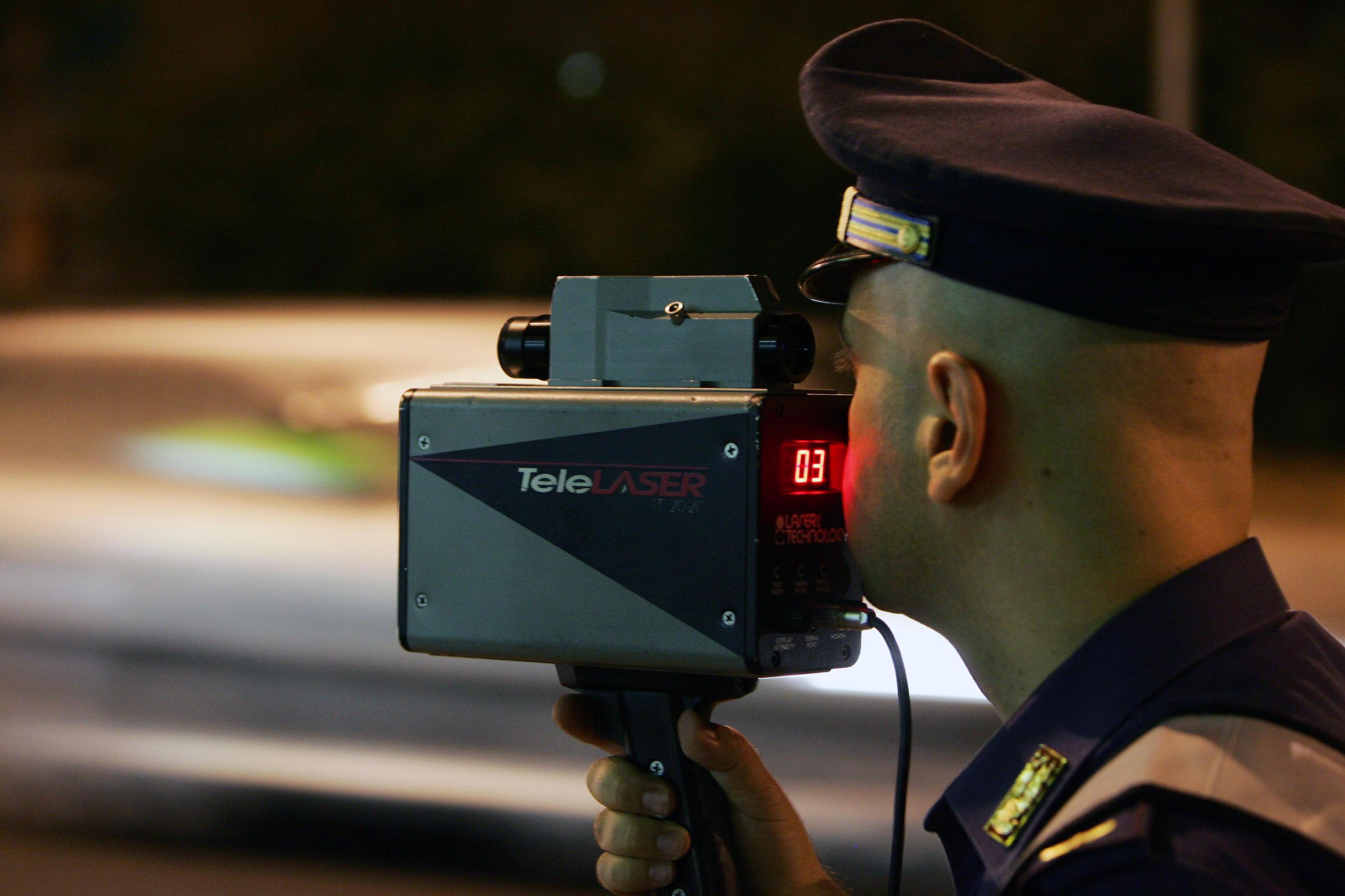 Nuovo telelaser presto verrà impiegato dalla Polizia municipale di Prato per accertare la velocità