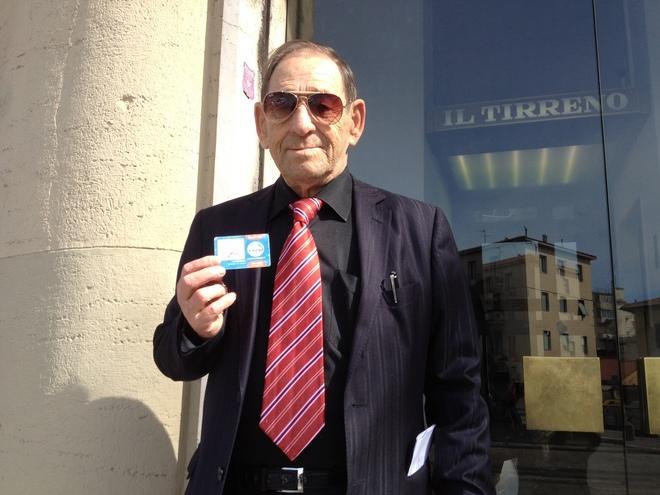 Idv, il tesserato numero 1 abbandona il partito 
