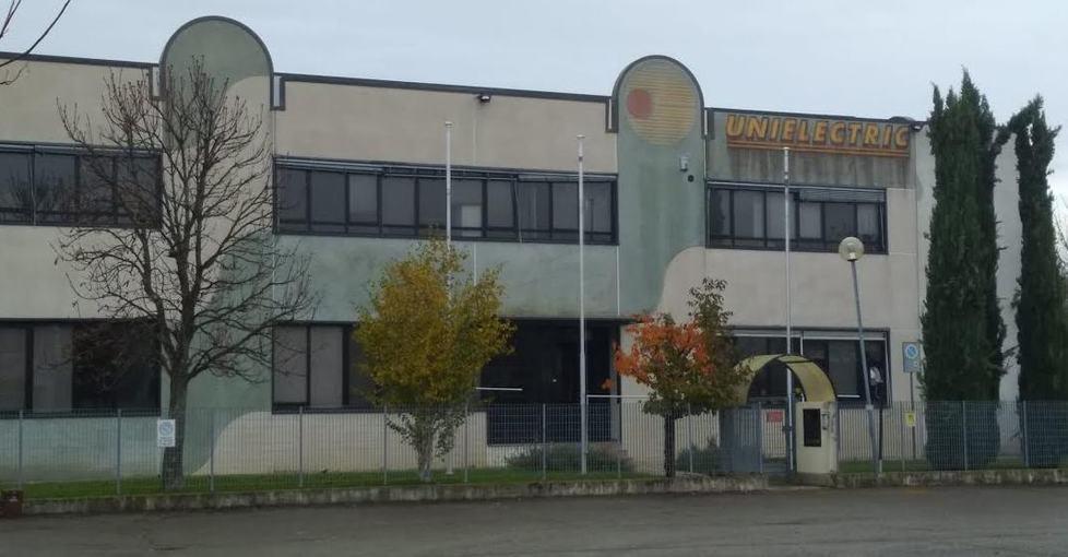 Sant’Ilario, Unielectric sparisce e riapre in Ungheria: lasciati senza lavoro 76 dipendenti 