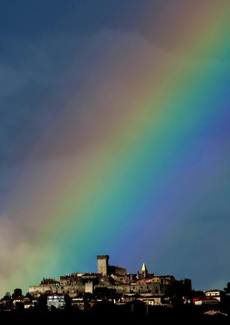 Riapre ponte Sant’Andrea Su Capalbio un arcobaleno 