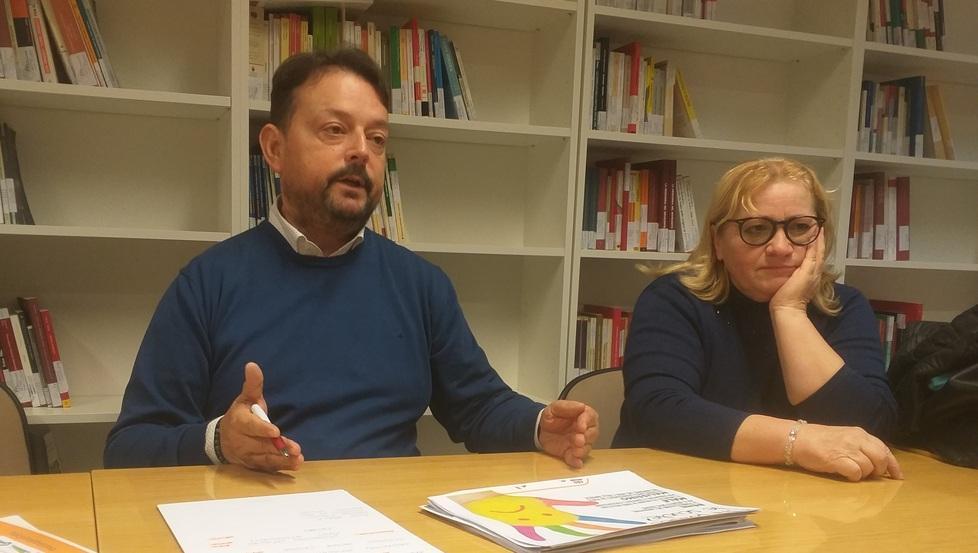 Pulizie nelle scuole, dipendenti rischiano il licenziamento 