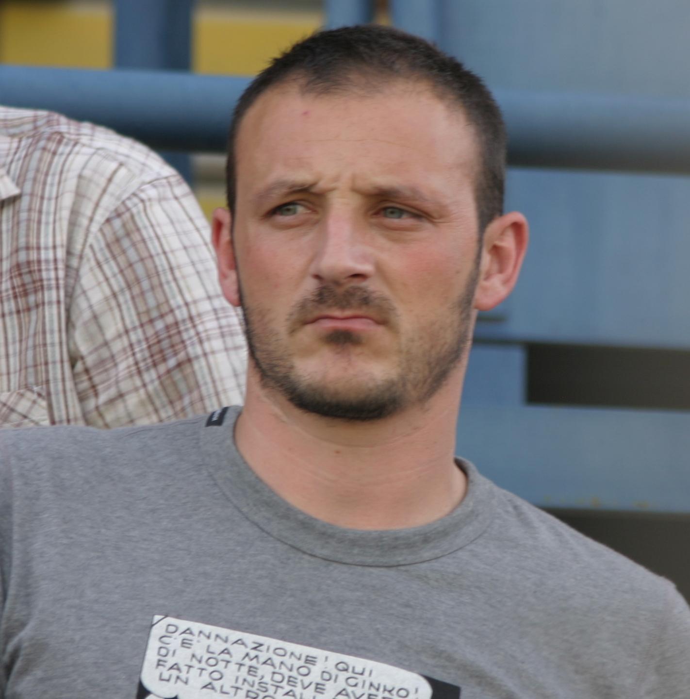 A fuoco sotto casa il Suv dell’ex calciatore Langella 