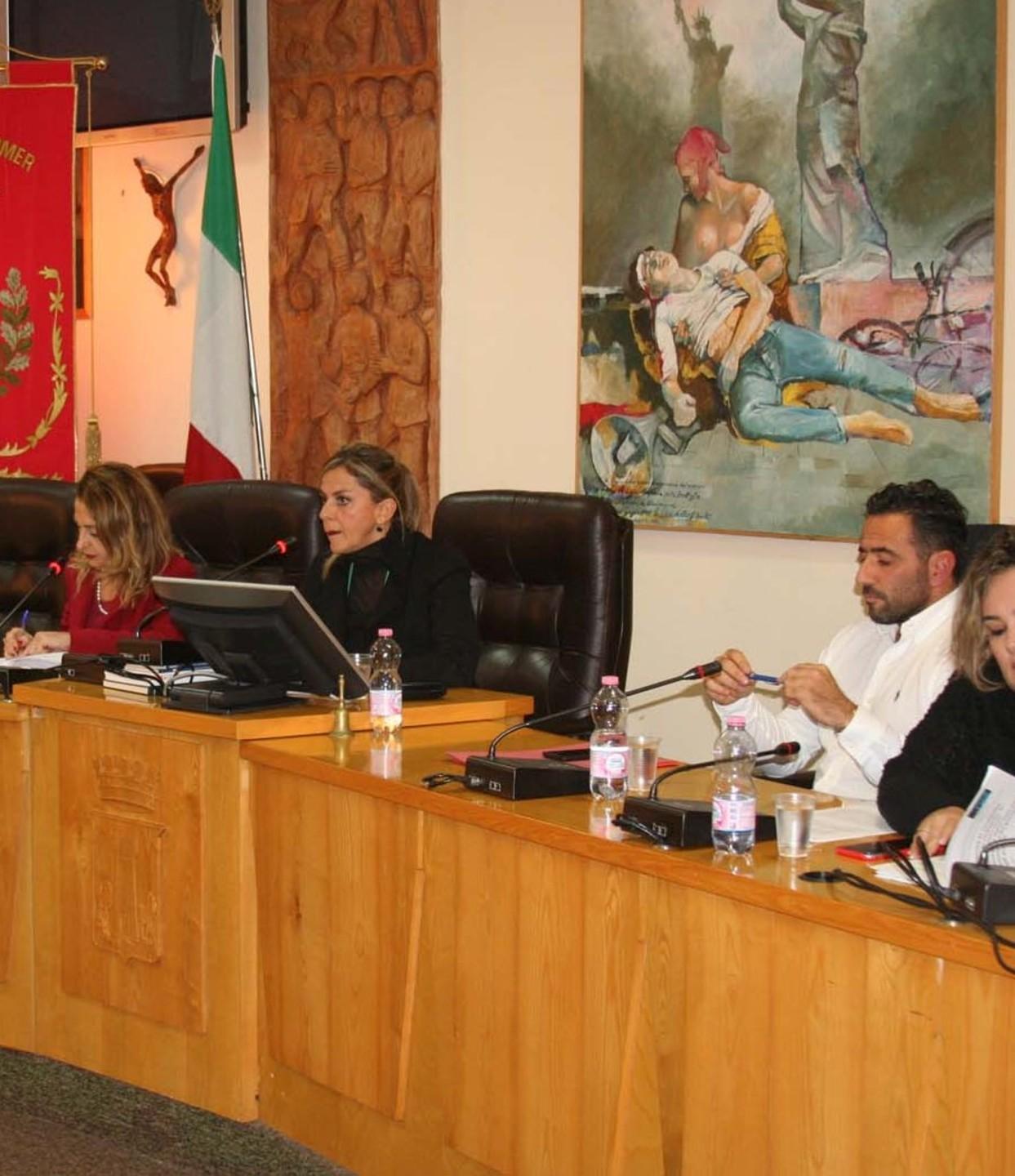 Macomer, crisi politica: il Forum contro tutti 