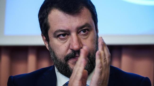 Ue: Salvini, Conte ha venduto sovranità?