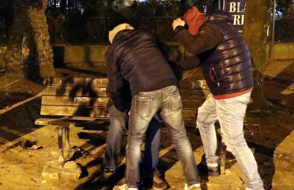 Il branco pestò 16enne a Marina di Massa, il pm chiede il rinvio a giudizio: "Volevano uccidere"